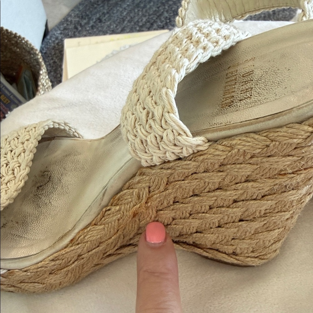 Woven Raffia wedge sandals, Size 6 Stuart Weitzman - Picture 5 of 9
